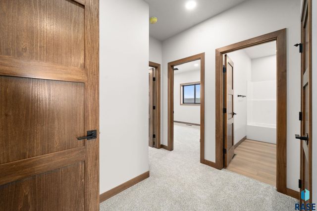 5419 W Vision Cir Circle, Sioux Falls, SD 57107