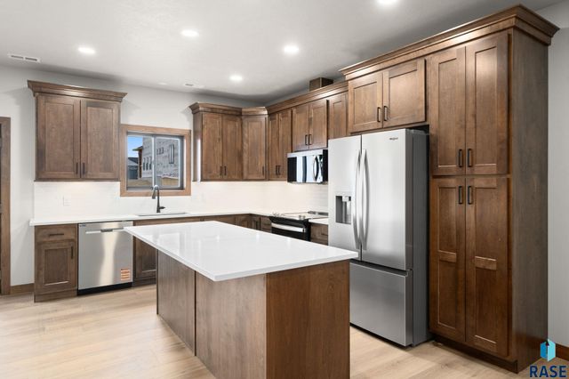 5419 W Vision Cir Circle, Sioux Falls, SD 57107