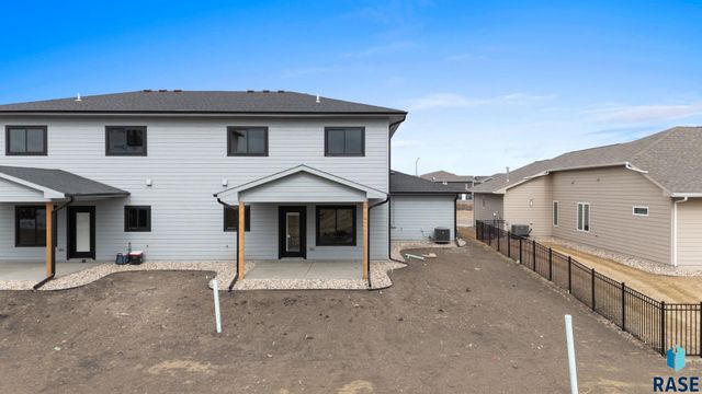 5419 W Vision Cir Circle, Sioux Falls, SD 57107