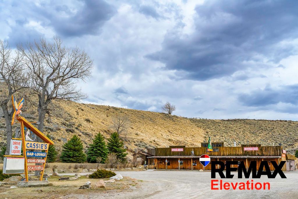 214 Yellowstone Ave, Cody, WY 82414 photo 6