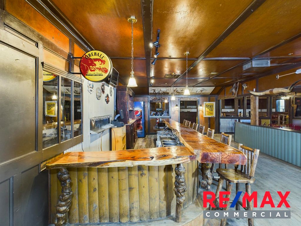 214 Yellowstone Ave, Cody, WY 82414 photo 10