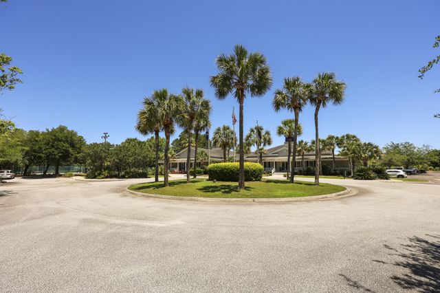 2648 Balena Drive, Mount Pleasant, SC 29466