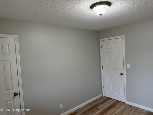 2418 Lorene Ave, Louisville, KY 40216