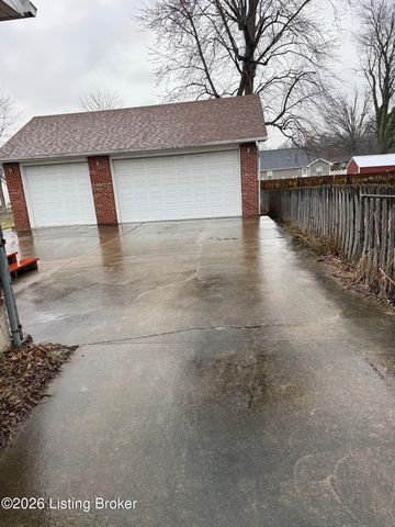 2418 Lorene Ave, Louisville, KY 40216