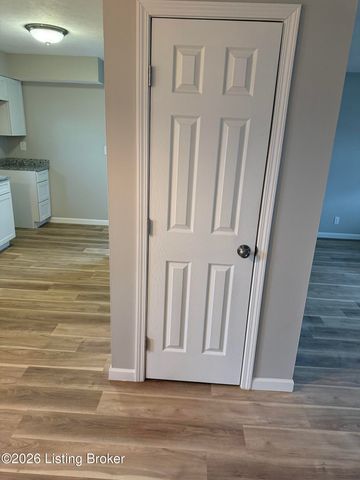 2418 Lorene Ave, Louisville, KY 40216