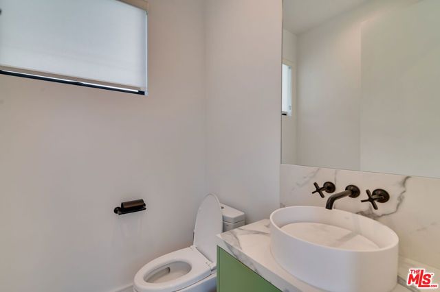 11347 Mississippi Avenue, Los Angeles, CA 90025