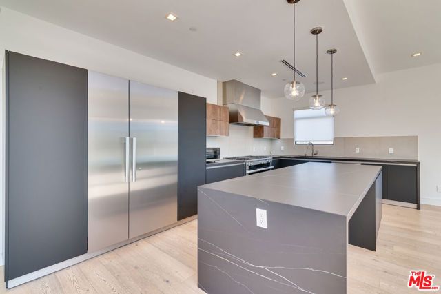 11347 Mississippi Avenue, Los Angeles, CA 90025