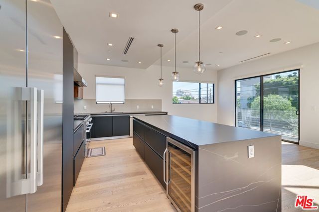 11347 Mississippi Avenue, Los Angeles, CA 90025