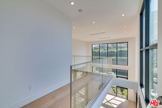 11347 Mississippi Avenue, Los Angeles, CA 90025