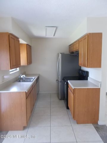 7942 BLANK Drive N, Jacksonville, FL 32244