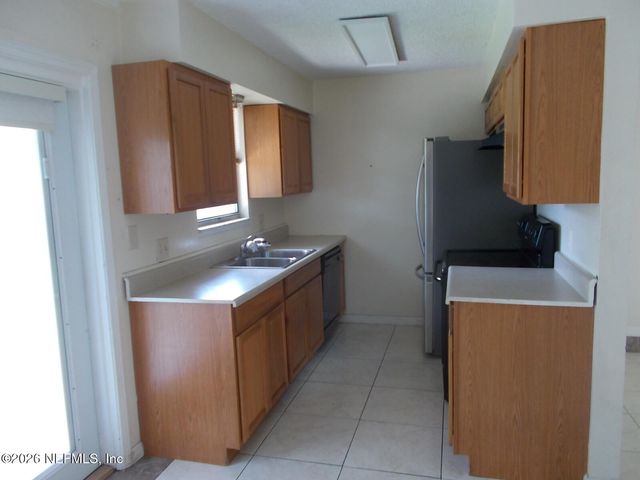 7942 BLANK Drive N, Jacksonville, FL 32244