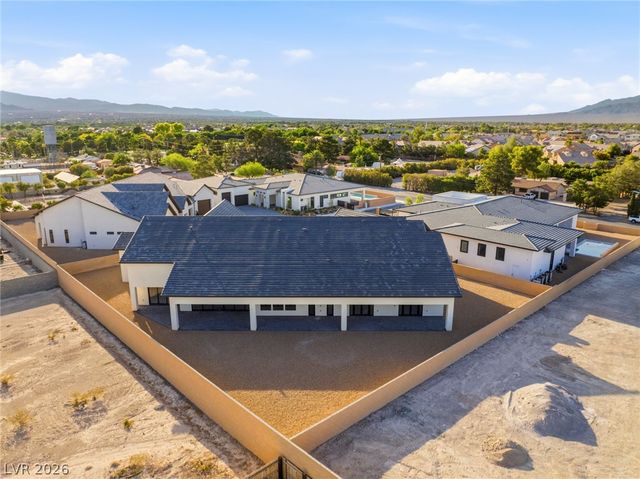 5865 St Ebbes, Las Vegas, NV 89131