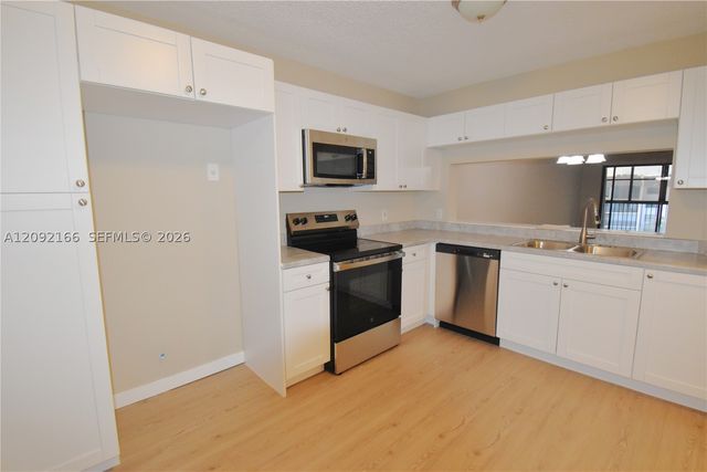 10360 NW 30th Ct 405, Sunrise, FL 33322