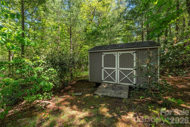 349 Freedom Trail Court, Zirconia, NC 28790