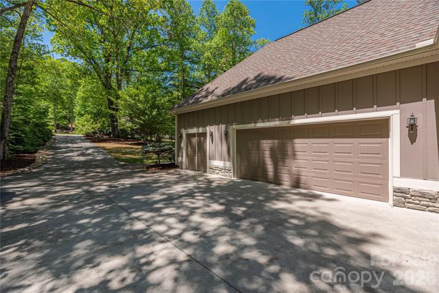 349 Freedom Trail Court, Zirconia, NC 28790