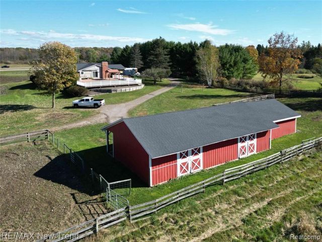 1656 S Lapeer Road, Lapeer, MI 48446