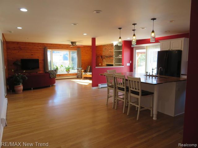 1656 S Lapeer Road, Lapeer, MI 48446