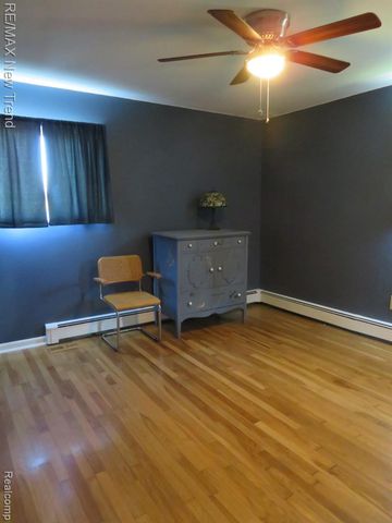 1656 S Lapeer Road, Lapeer, MI 48446