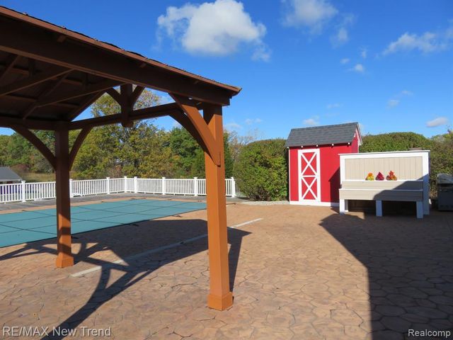 1656 S Lapeer Road, Lapeer, MI 48446