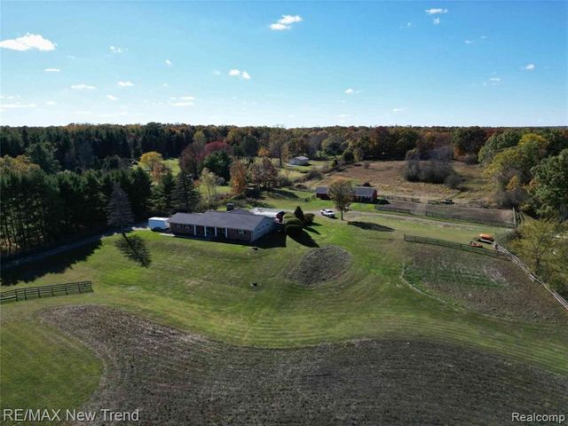 1656 S Lapeer Road, Lapeer, MI 48446