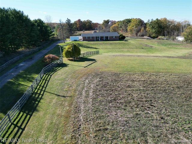 1656 S Lapeer Road, Lapeer, MI 48446