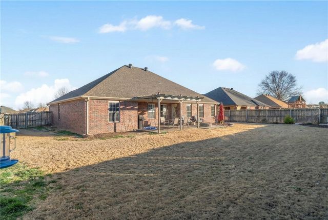 961 Harvest Street, Centerton, AR 72719