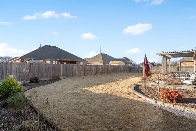 961 Harvest Street, Centerton, AR 72719