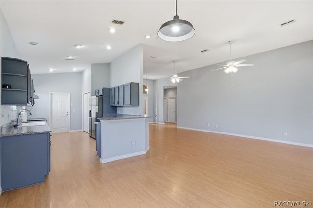1874 W Angelica Loop, Lecanto, FL 34461