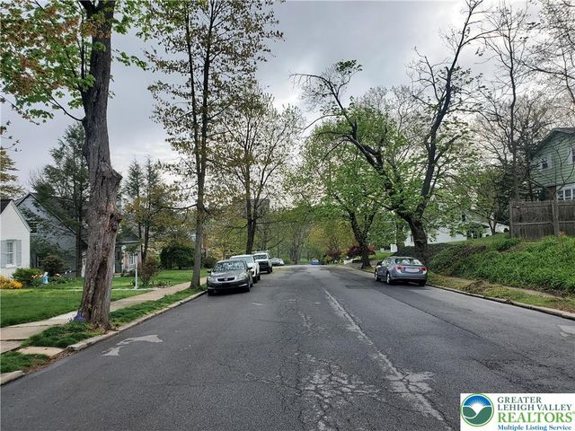 2119 West Walnut Street, Allentown City, PA 18104