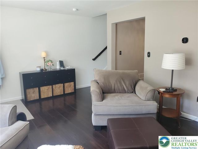 2119 West Walnut Street, Allentown City, PA 18104