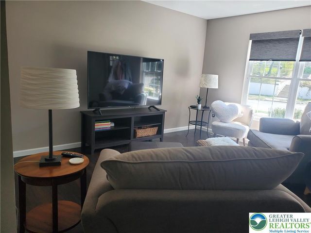 2119 West Walnut Street, Allentown City, PA 18104