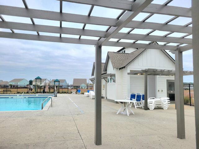 609 Sienna Way, Summerville, SC 29486