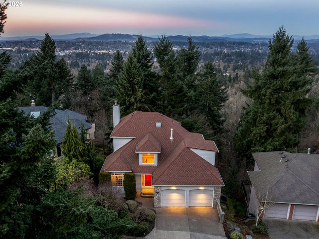 19784 WILDWOOD Dr, West Linn, OR 97068