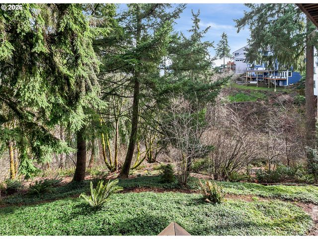 19784 WILDWOOD Dr, West Linn, OR 97068