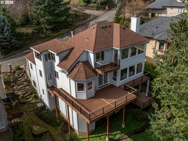 19784 WILDWOOD Dr, West Linn, OR 97068