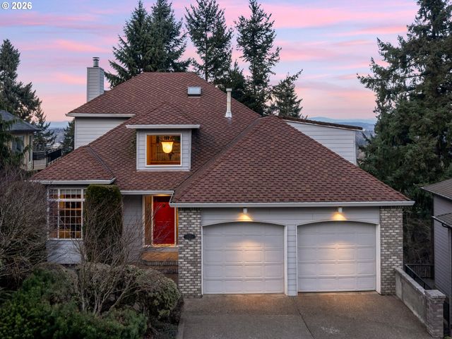 19784 WILDWOOD Dr, West Linn, OR 97068