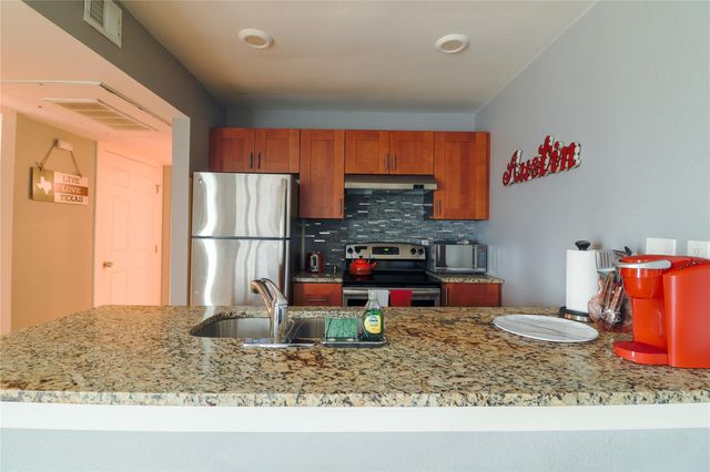 909 Reinli ST 221, Austin, TX 78751