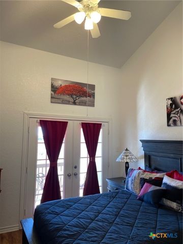 18035 Fm 306 104, Canyon Lake, TX 78133