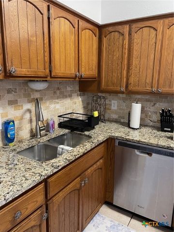 18035 Fm 306 104, Canyon Lake, TX 78133