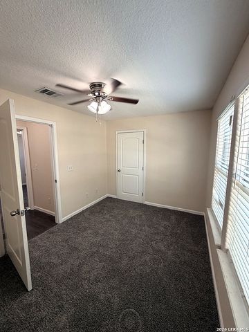 7043 Hallie Ridge, San Antonio, TX 78227