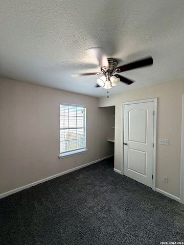 7043 Hallie Ridge, San Antonio, TX 78227