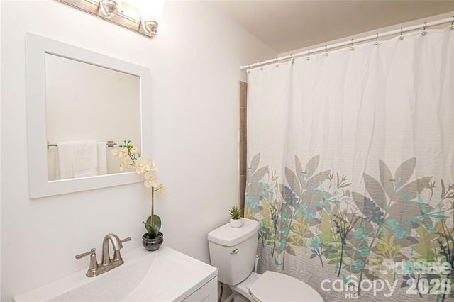 8839 Hunter Ridge Drive, Charlotte, NC 28226