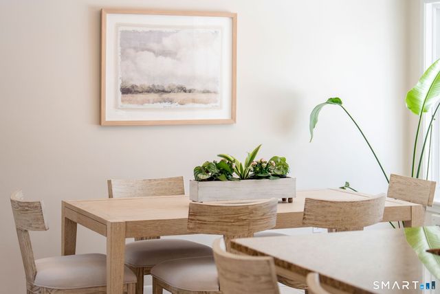 2 Wahackme Lane, New Canaan, CT 06840