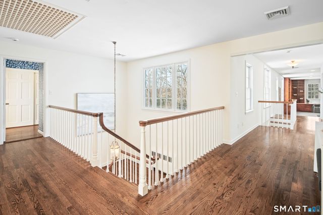 2 Wahackme Lane, New Canaan, CT 06840