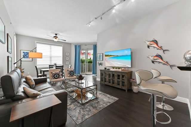 804 E Windward Way 120, Lantana, FL 33462