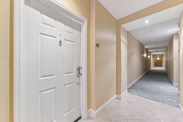 804 E Windward Way 120, Lantana, FL 33462