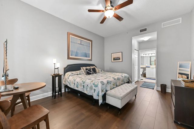 804 E Windward Way 120, Lantana, FL 33462