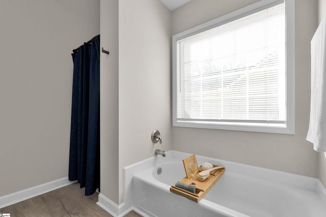 3 Rivereen Way, Simpsonville, SC 29680