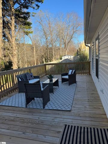 3 Rivereen Way, Simpsonville, SC 29680