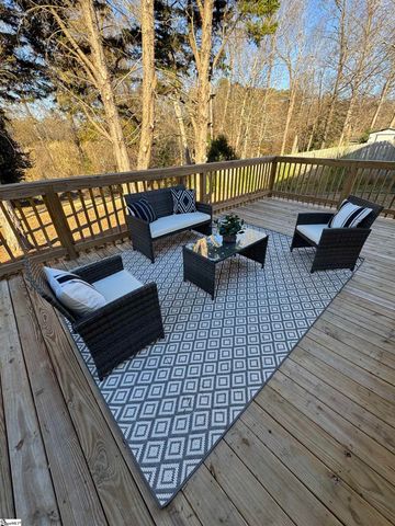 3 Rivereen Way, Simpsonville, SC 29680